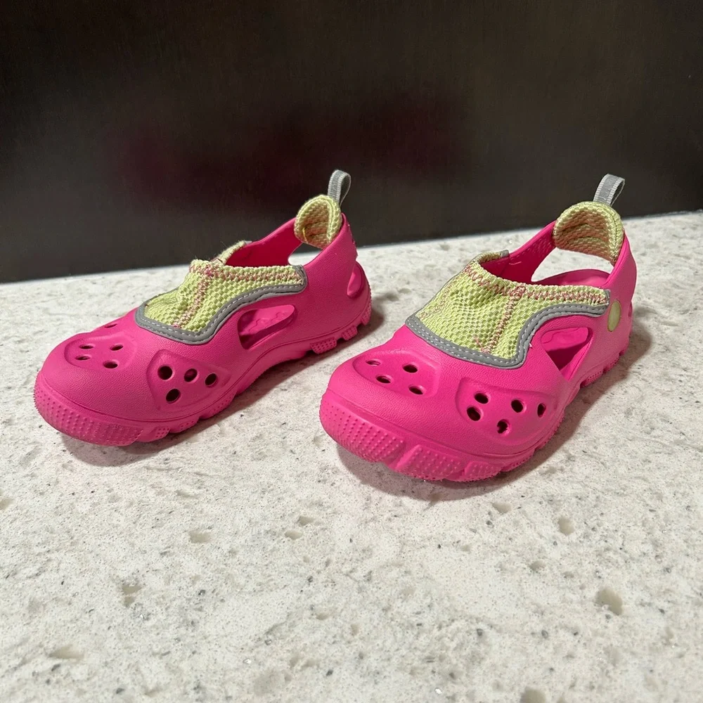 Girls Pink Croc Water Shoes 8 inch in Length - No size marked on shoe